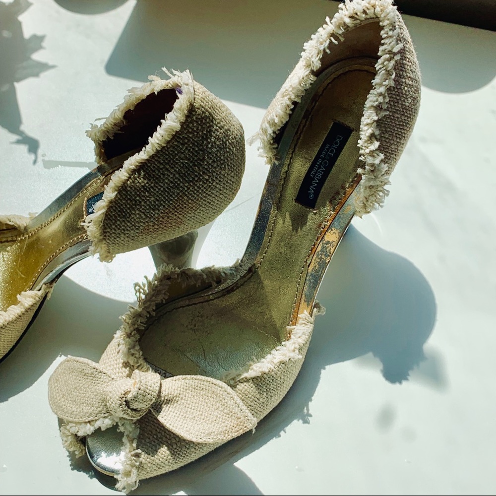 Dolce & Gabbana Canvas Pumps